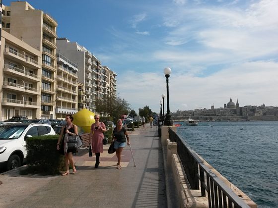 St Julians öböl sétány, Sliema